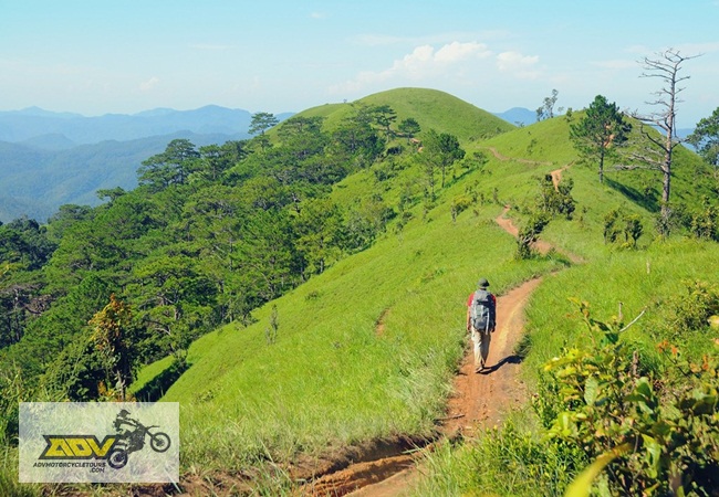 trekking in vietnam